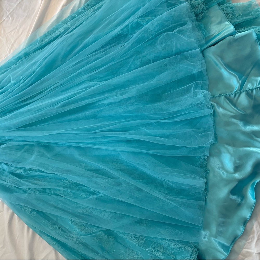 Stunning Sherri Hill 2Pc Formal-Size 0 - Picture 6 of 14
